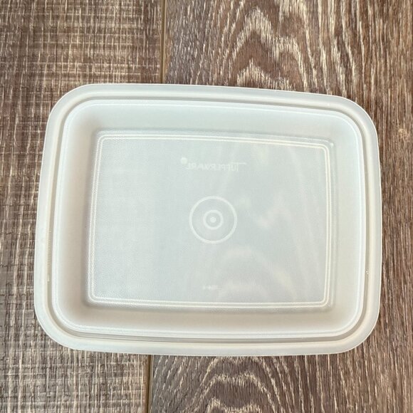 Vintage Tupperware Lunchbox Set - Small - Picture 8 of 11